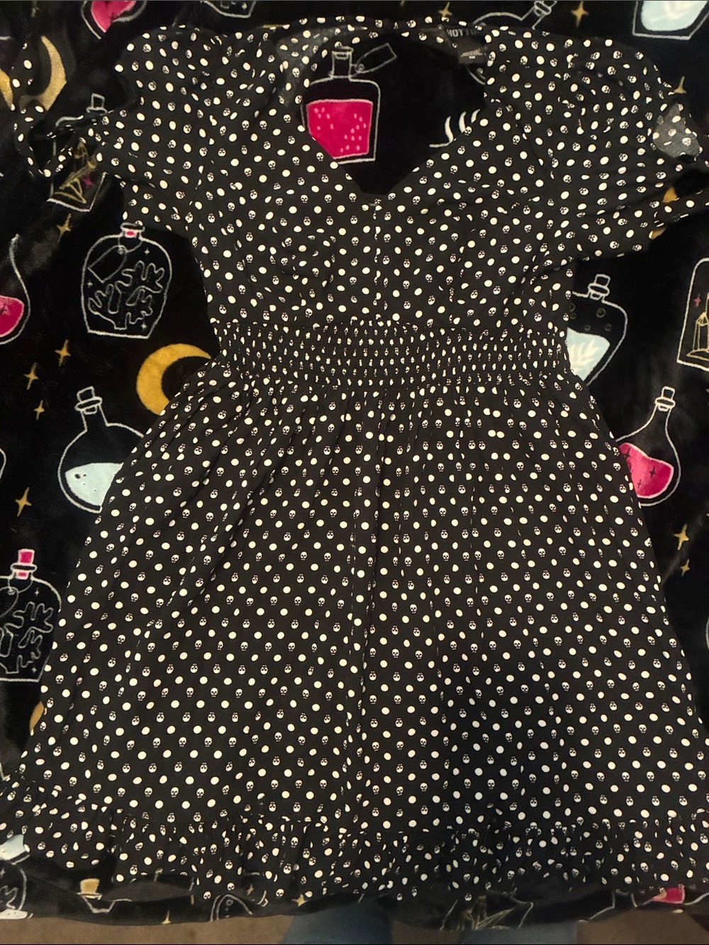 Juniors Hot Topic skull and polka dot dress size small
